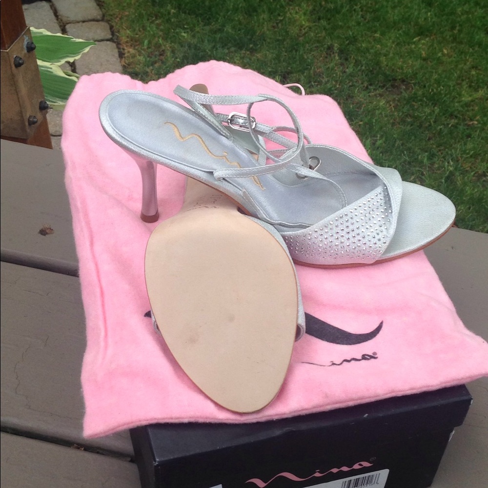 Shoes - Picture 5 of 6
